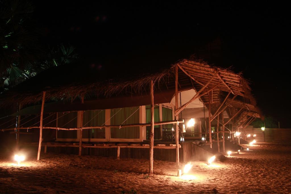 The Beach Camp Yala Kirinda  Room photo